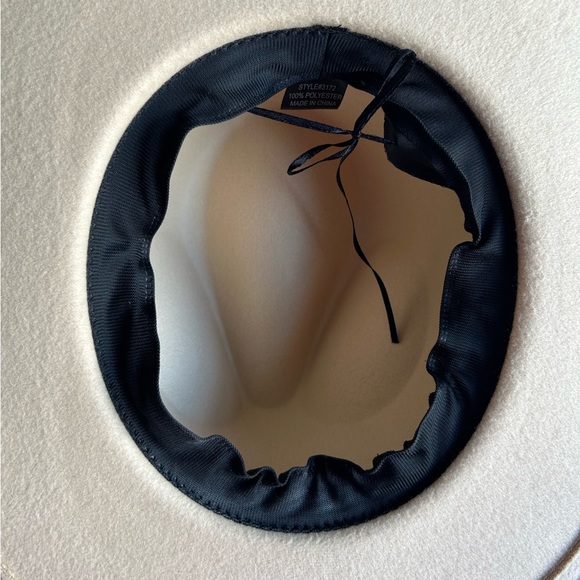 Hat - Picture 5 of 5